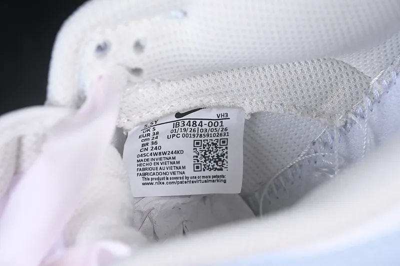 All categories Nk SB Dunk series Nk SB Dunk Low low-top sneakers Nike SB Dunk Low white, gray and pink color matching low-top casual sneakers IB3484-001